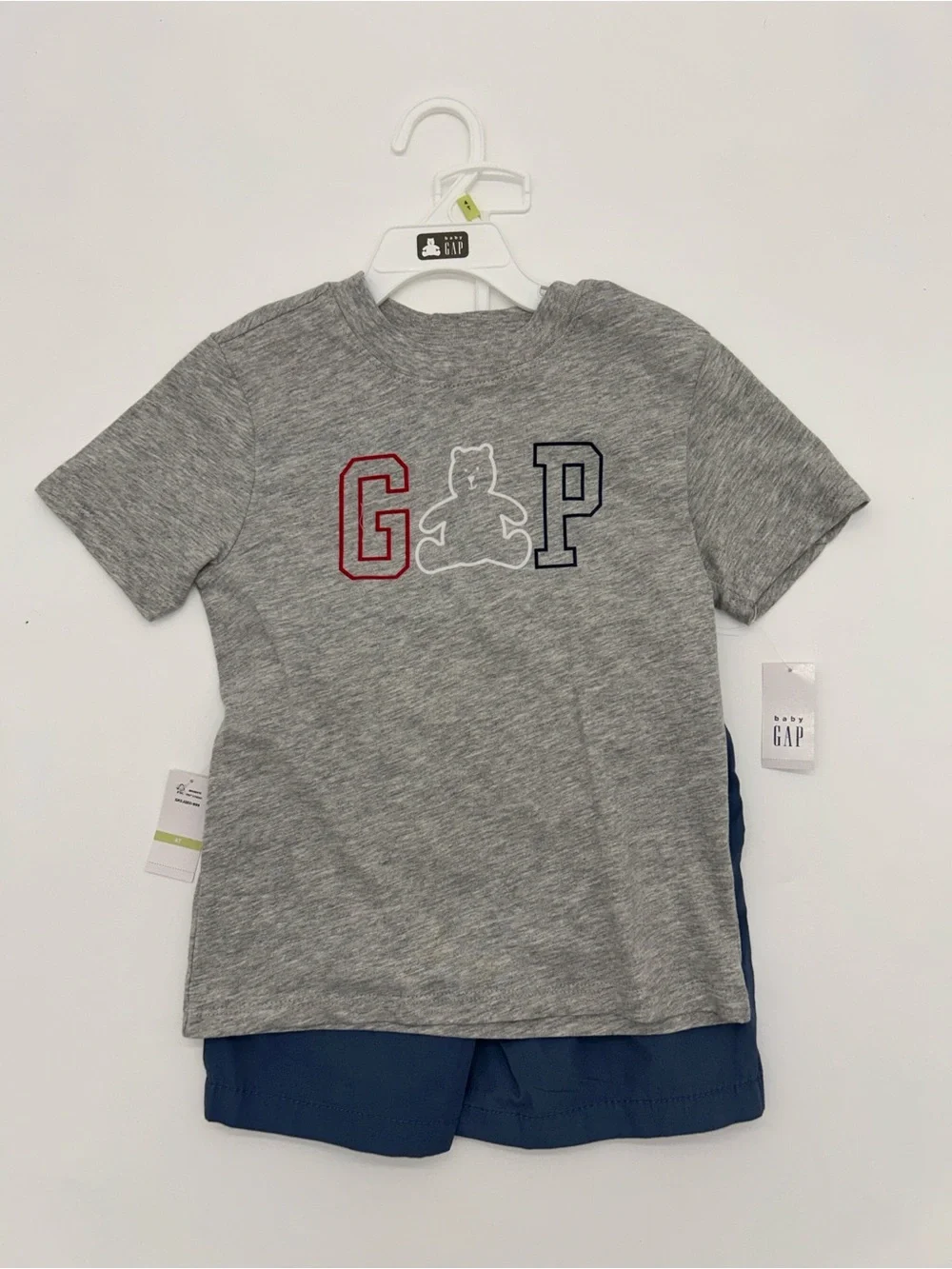GAP Kids Boys 4T Short Sleeve Outfit set